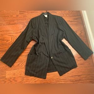 Amancio Women Strip Black Blazer